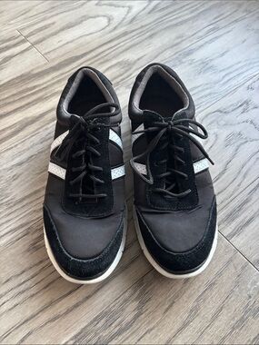 Vionic NaNa Satin  Casual Sneakers